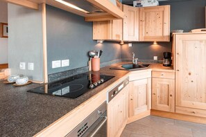 Private kitchen - 14th floor, terrace, tv, 95m², Les Arcs (Les Arcs)