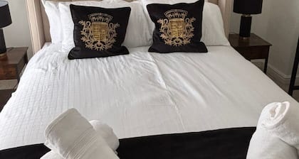 DERBYSHIRE TWO BEDROOM COUNTRY COTTAGE, DESIRABLE VILLAGE CLOSE TO THE PEAKS