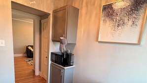 Interior - Experience Sherman Hill from the Olive 3, 1 bed apartment in downtown Des Moines (Des Moines)