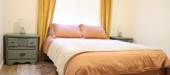 The Gathering House- Unique Converted Church Stay- groups welcome- large parking