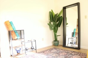 Interior - The Gathering House- Unique Converted Church Stay- groups welcome- large parking (Omak)