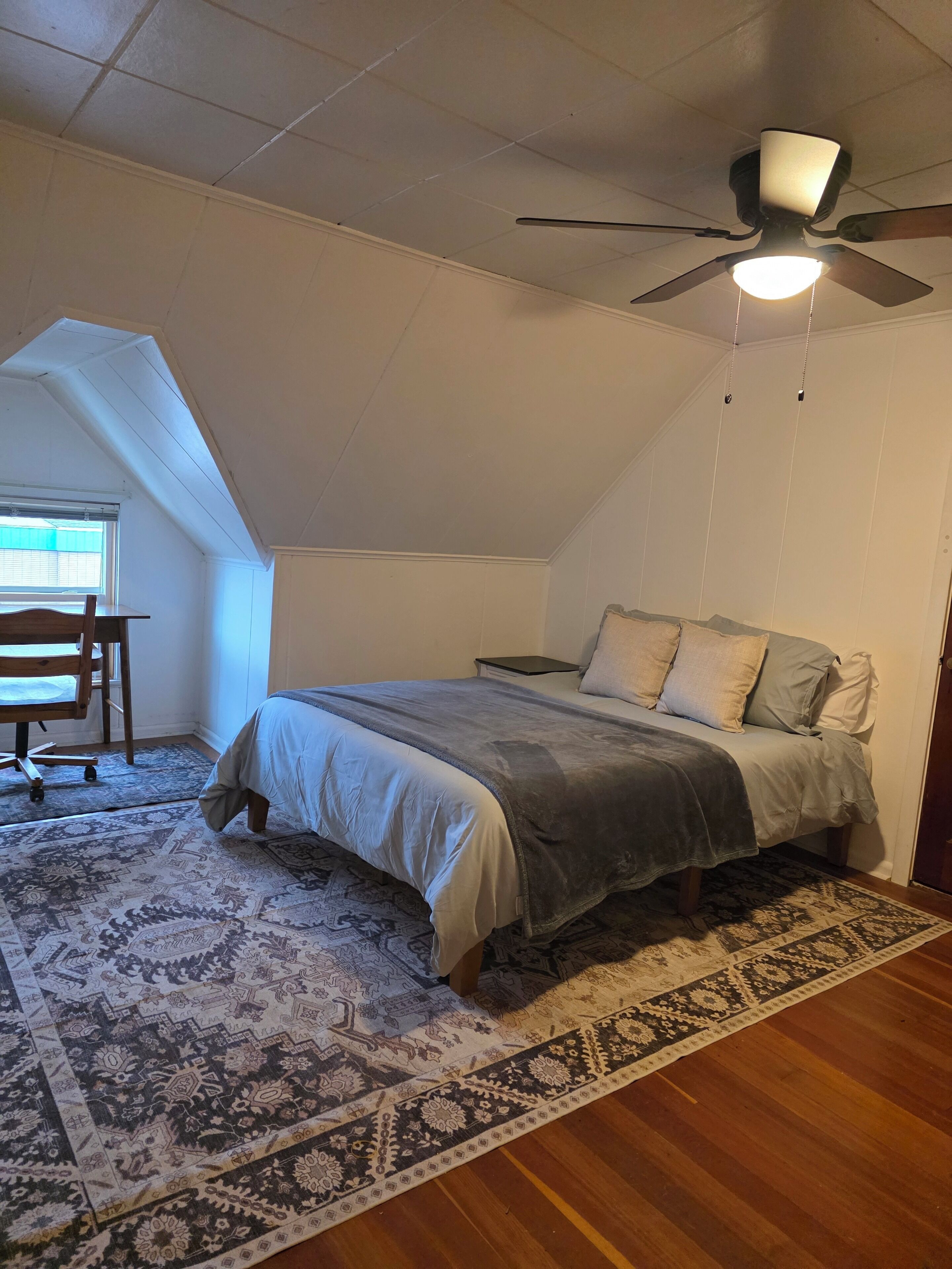 4 chambres, fer et planche à repasser, Wi-Fi, literie fournie