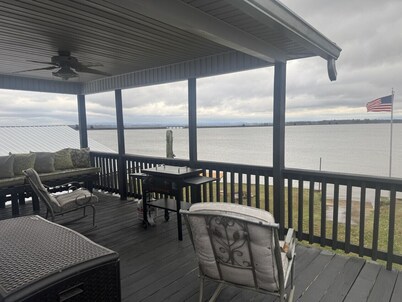 Nanny and Paw`s on Weiss Lake