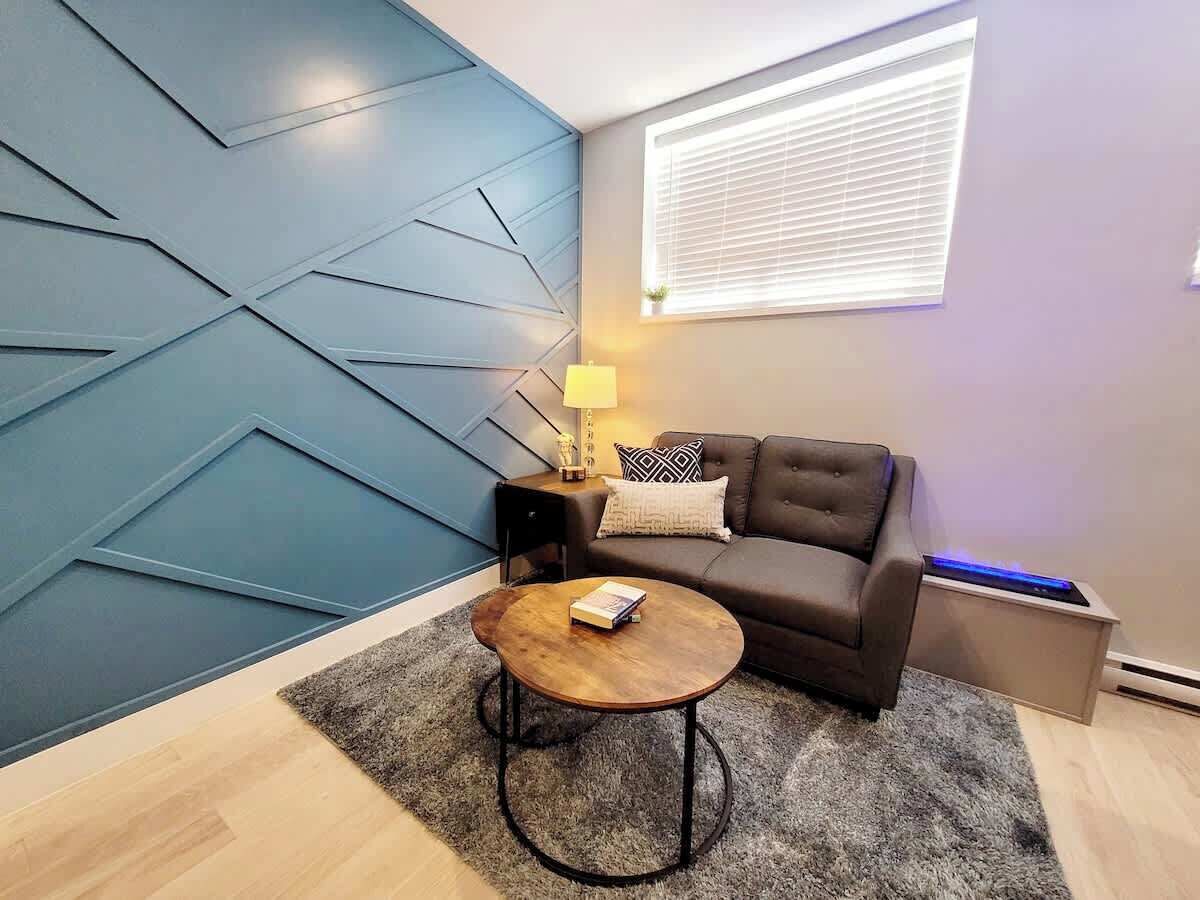 Televisión, chimenea, videojuegos, oficina