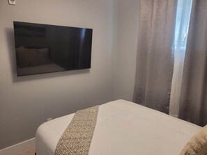 2 Schlafzimmer, Bügeleisen/Bügelbrett, WLAN, Bettwäsche