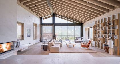 Modern ski chalet in Courchevel
Chalet Celeste