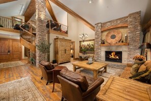 Living area - Four Bedroom Penthouse in Teton Village (Teton Village)