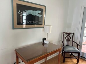Interior - Renovated -2BD/2BR house- close to Mayo & TPC Sawgrass Golf (Sawgrass)