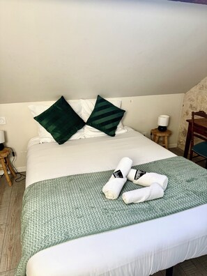 Iron/ironing board, WiFi, bed sheets - Le maréchal Deluxe T2 Tours centre-Nationale- Vieux tours (Tours)