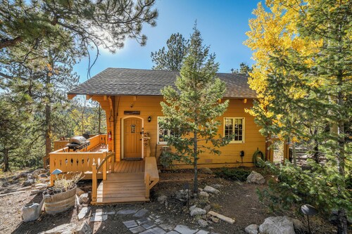 Mountain Chalet with Lake View & Fire Pit