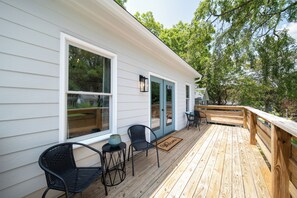 Terrace/patio - Walk to FIFA & NFL - 4BR + Parking - Mercedes-Benz Stadium (Atlanta)