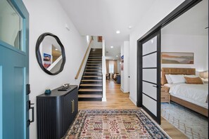 4 habitaciones, escritorio, tabla de planchar con plancha y wifi gratis 