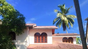 Unclassified image, 2 of 10, button - 3 Bedroom Villa with the view of Bentota river. (Aluthgama)
