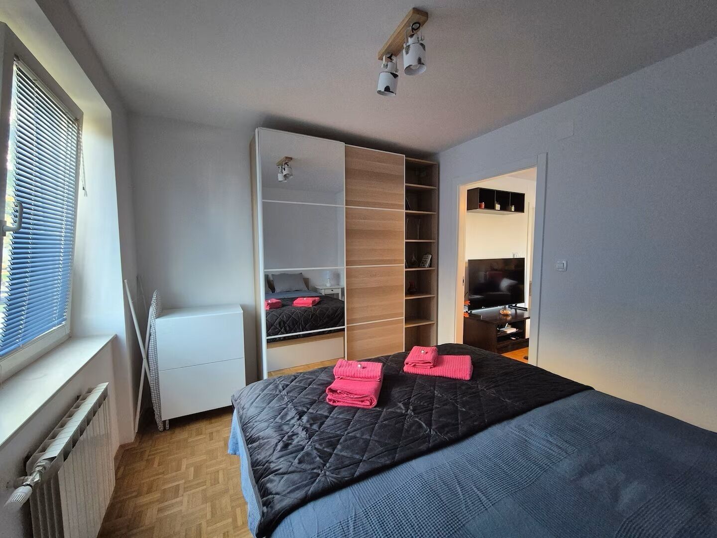 1 bedroom, desk, iron/ironing board, free WiFi