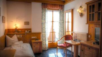 Cortinas blackout, ferros/tábuas de passar roupa, Wi-Fi de cortesia