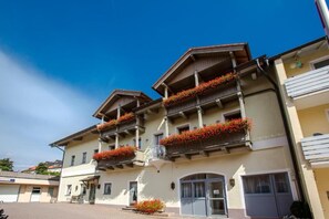 Exterior - Hotel Hölzer Bräu by Lehmann Hotels (Ebersberg)