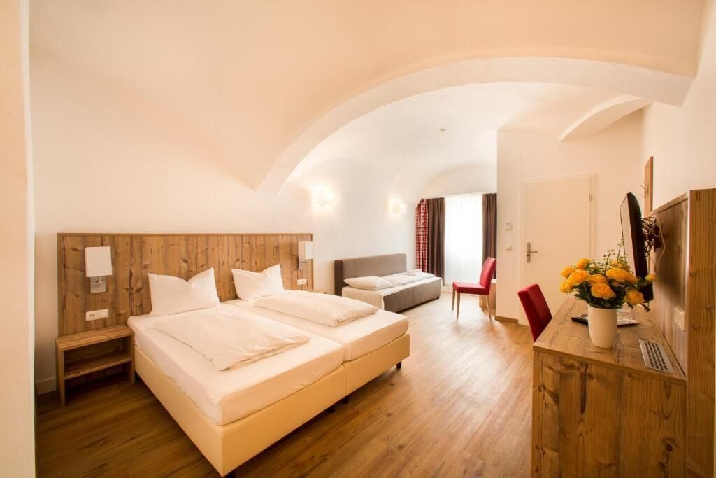 Blendingsgardiner, strykejern/-brett og wi-fi (inkludert)