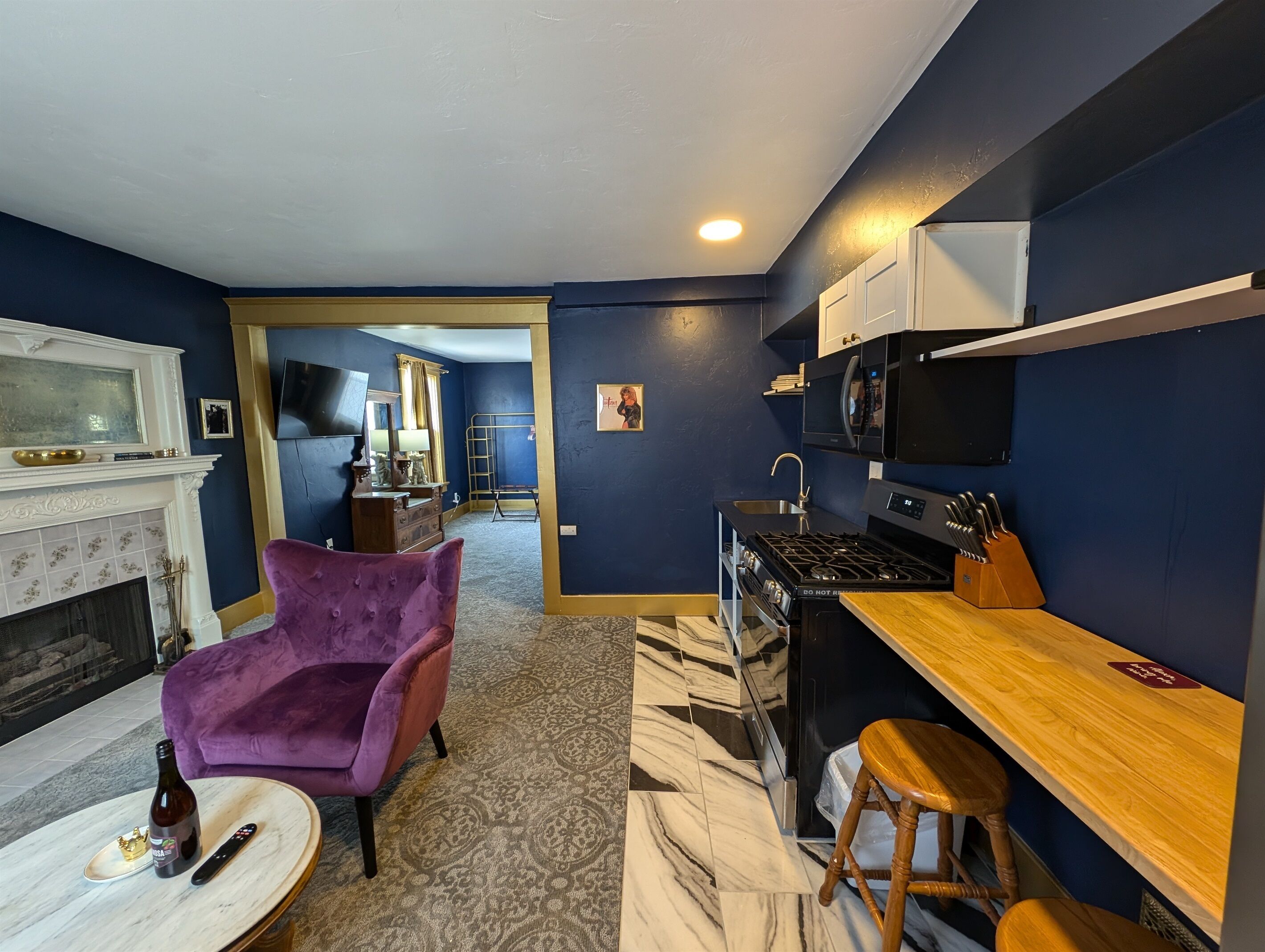 雪櫃、微波爐、焗爐、爐具