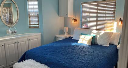 Sunshine Filled Casita in Sarasota Resort Park