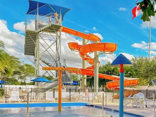 Sunshine Filled Casita in Sarasota Resort Park