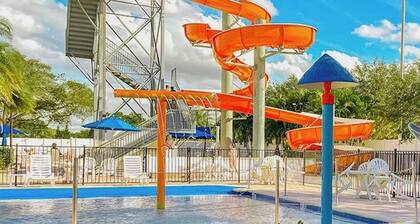 Sunshine Filled Casita in Sarasota Resort Park