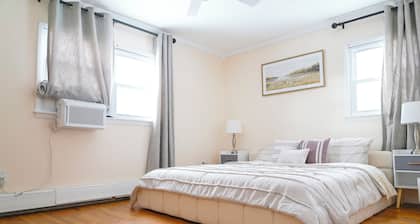 Cozy Family River Valley Retreat w/ Fireplace & Games