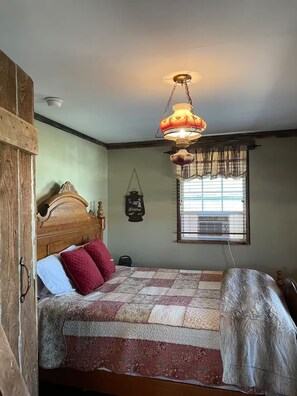 3 bedrooms, WiFi, bed sheets - Battle Cry Cabin (Tracy City)