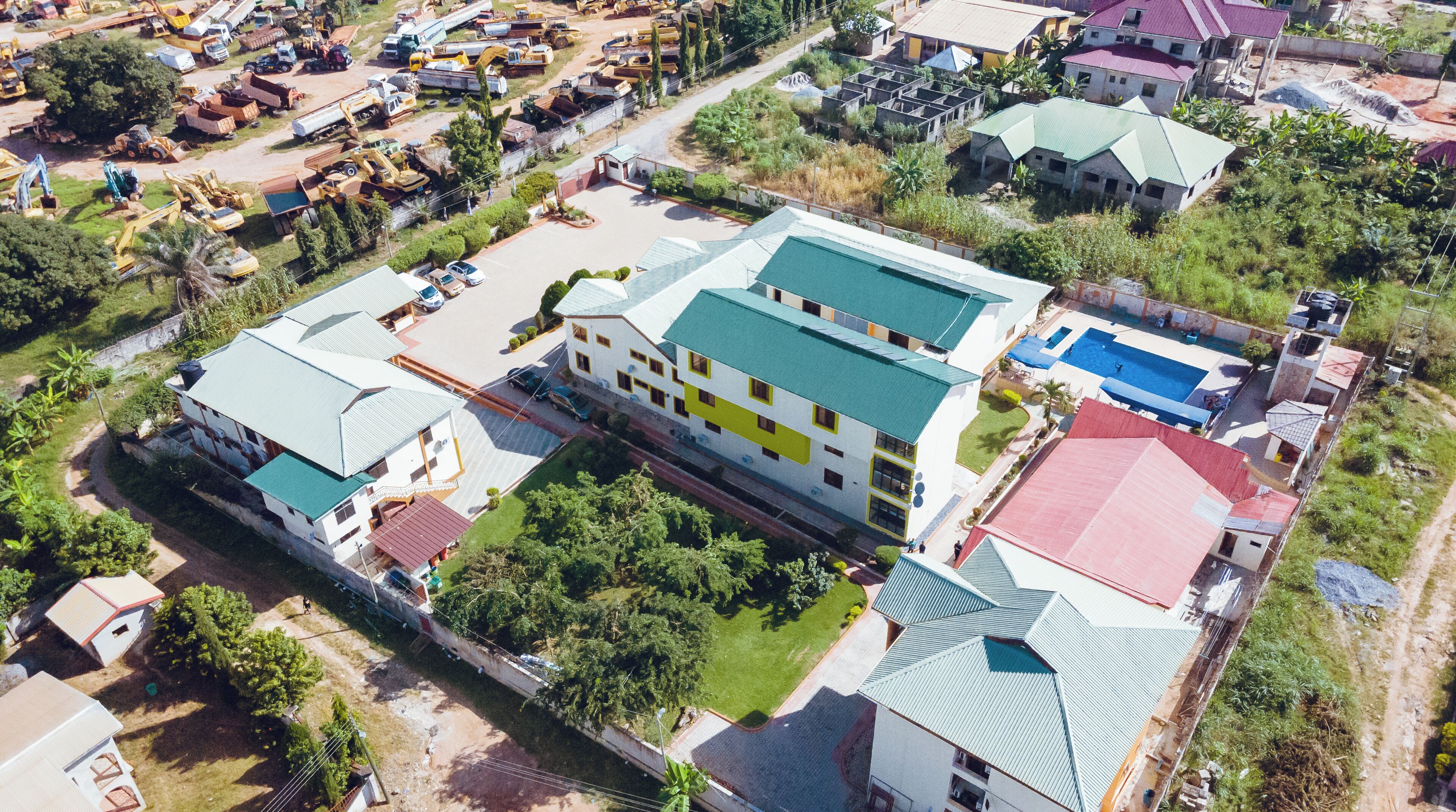 المنشأة من الخارج