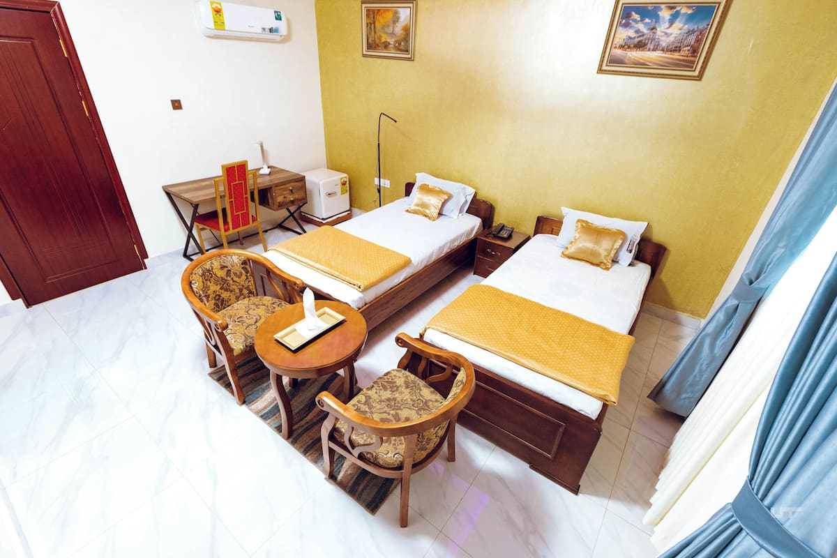 Desk, laptop workspace, iron/ironing board, free WiFi