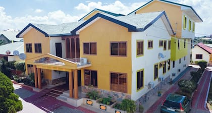 Excelsa Lodge