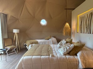 Coffres-forts dans les chambres, rideaux occultants
