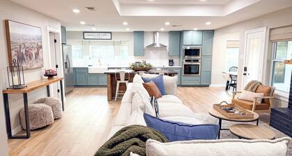 Modern Farmhouse Design, Texas Charm!