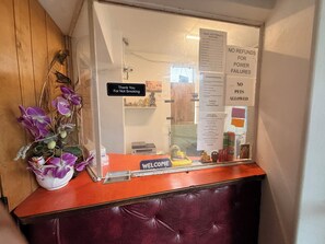 Reception - The Queen B Motel, Detroit-Warren (Warren)