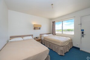 Chambre, 2 lits doubles, non-fumeurs | Bureau, Wi-Fi gratuit