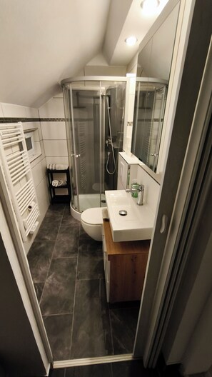 Hair dryer, towels, soap, toilet paper - Rural tranquillity with a wonderful view. (Freiamt)