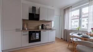 Forn, placa de cuina i rentaplats 