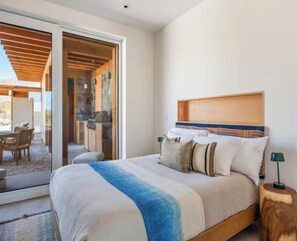 3 bedrooms, iron/ironing board, WiFi, bed sheets - Sylvestre at Masseria Morongo -Desert Retreat - Cowboy Pool, Soaking Tub & Views (Morongo Valley)