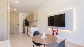 Apartment | Dining