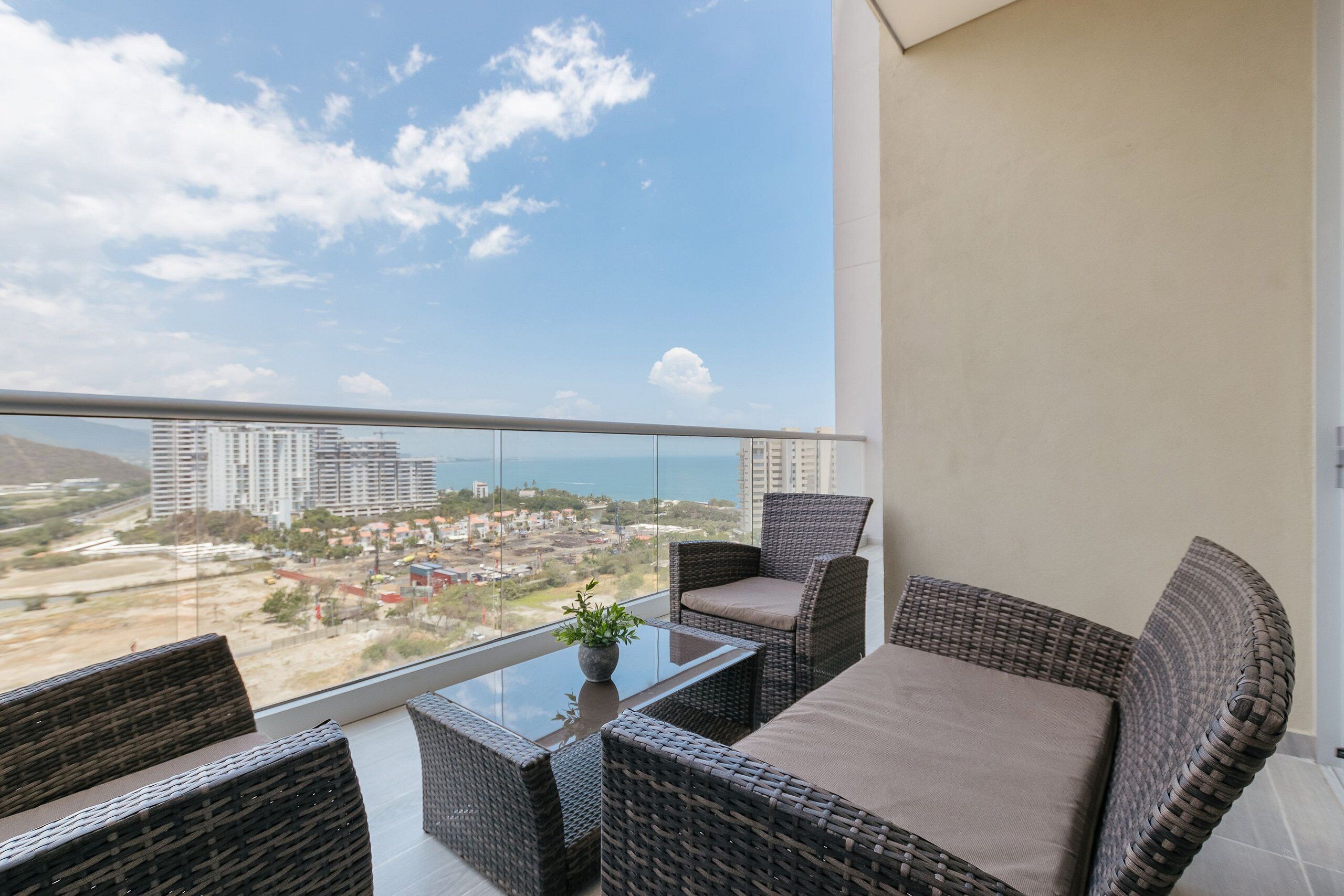Exclusive Apartment | Property grounds