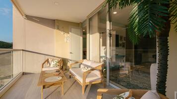 Deluxe Apartment | Property grounds