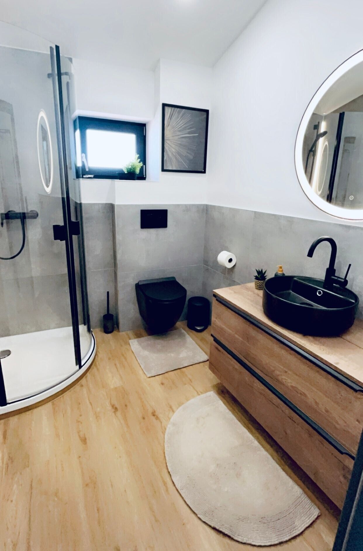 淋浴设施、吹风机、毛巾、肥皂