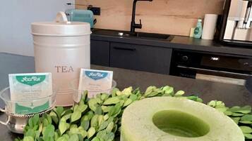 Réfrigérateur, four, plaque de cuisson, lave-vaisselle