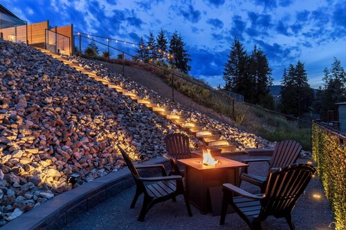 The View 5 Bedroom 3 Bath Pool and Hot Tub