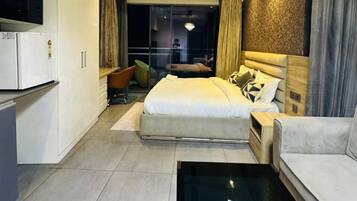 Desk, laptop workspace, free WiFi