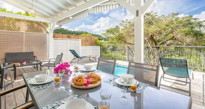 Gato Sison - 2 Bedroom House - Pool with Sea View