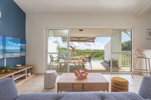 TV - La Diamantine - Suites en ecrin tropical (Le Diamant)