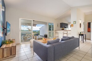 TV - La Diamantine - Suites en ecrin tropical (Le Diamant)