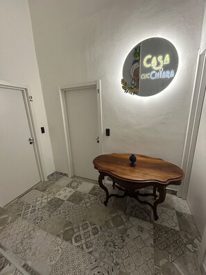 المنشأة من الداخل