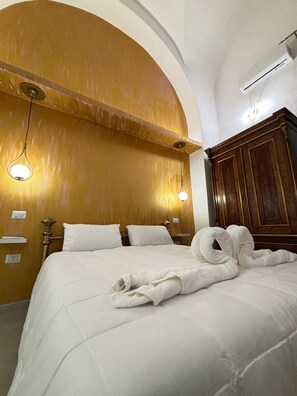 1 غرفة نوم وخدمة الإنترنت وملاءات أسرّة