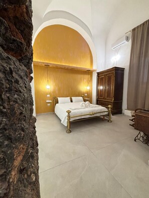 1 غرفة نوم وخدمة الإنترنت وملاءات أسرّة